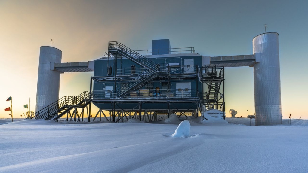 Teilchenphysik: Höchstenergetisches Neutrino gemessen